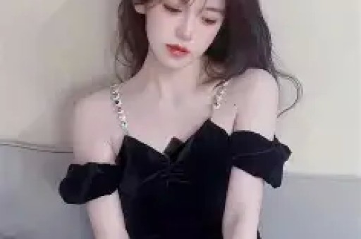 周星驰拍《功夫女足》最大的败笔不在于选迪丽热巴也不是他灵感枯竭而是张小斐这个角色换别人来演效果会好太多！