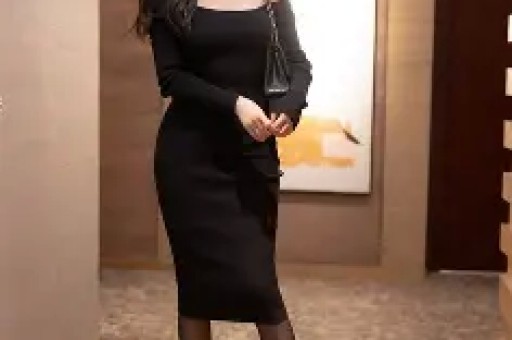 晚上好。吻雅卫生纸一袋35元。两袋65元。三袋90花之语卫生纸一袋38两袋7三袋110海洋之花407911应顾客所说。恢复零售价格。从明天开始。特价价格。到今天结束。共计卖出50袋纸