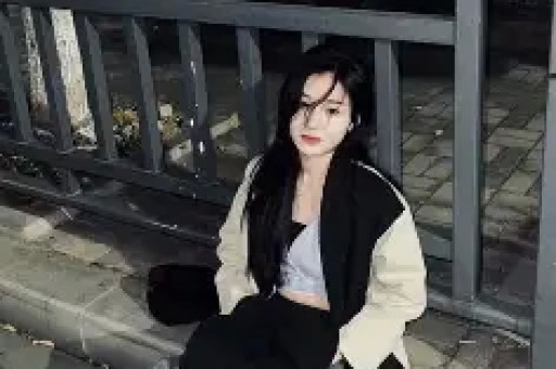 震惊！顶流流量小生隐婚生子被曝光粉丝：三年感情被欺骗！